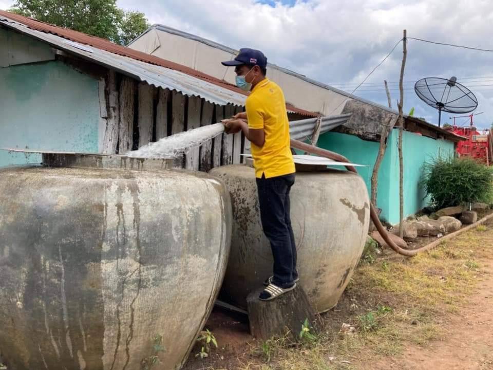 งานป้องกันและบรรเทาสาธารณภัย ส่งน้ำอุปโภค-บริโภค บ้านหัวเขาทอง ม.15