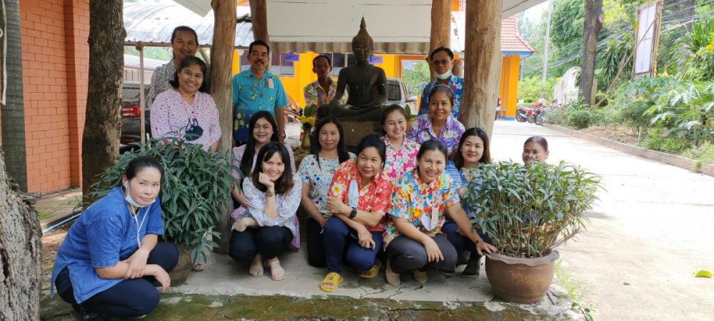 กิจกรรมสืบสานประเพณีไทย สรงน้ำพระและรดน้ำดำหัวประเพณี ภายใน อบต.อุดมทรัพย์