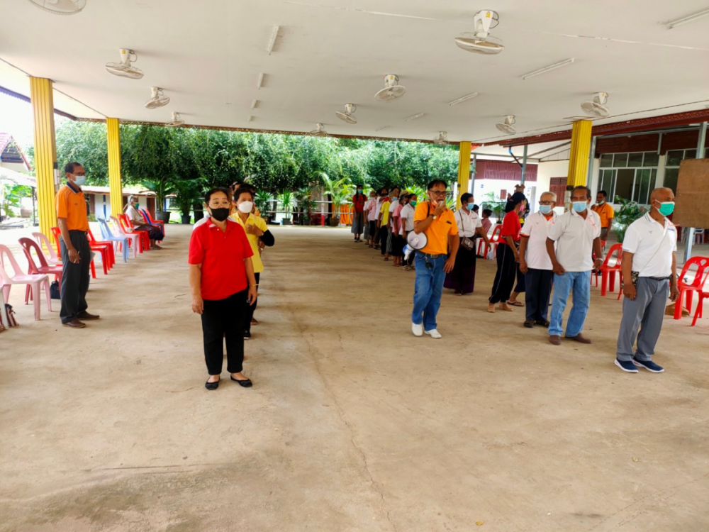 โรงเรียนผู้สูงอายุอุดมทรัพย์บุญวัฒน์ ดำเนินการจัดกิจกรรมการแข่งขันกีฬาสี ณ วัดศิริมังคลาราม(วัดโนนเหลื่อม)