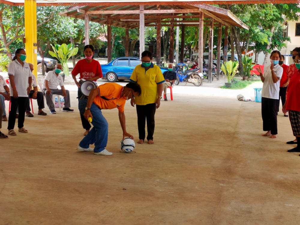 โรงเรียนผู้สูงอายุอุดมทรัพย์บุญวัฒน์ ดำเนินการจัดกิจกรรมการแข่งขันกีฬาสี ณ วัดศิริมังคลาราม(วัดโนนเหลื่อม)