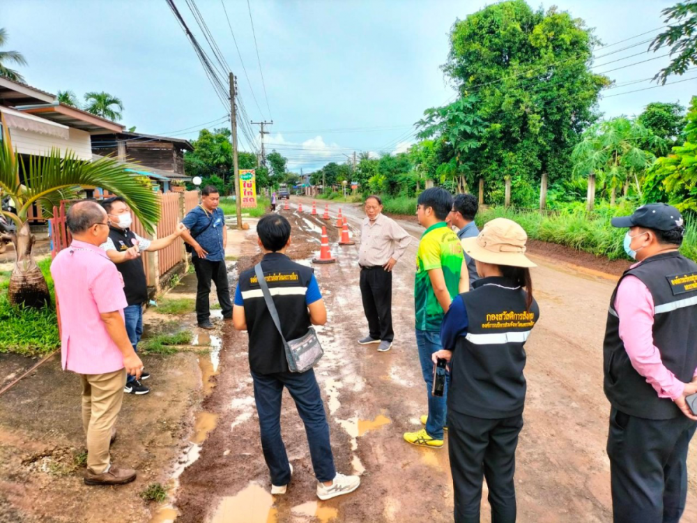 สำรวจการดำเนินการซ่อมแซมถนนสัญจร ในความรับผิดชอบของ อบจ.นครราชสีมา