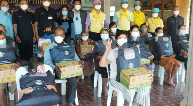 ลงพื้นที่ตรวจเยี่ยมชาวบ้านและมอบผ้าห่มร่วมกับสำนักงานพัฒนาภาค 5 หน่วยบัญชาการทหารพัฒนา(สนภ.5 นทพ.)ณ ชุมชนจัดสรรบะอิแตน ม.4 ต.อุดมทรัพย์