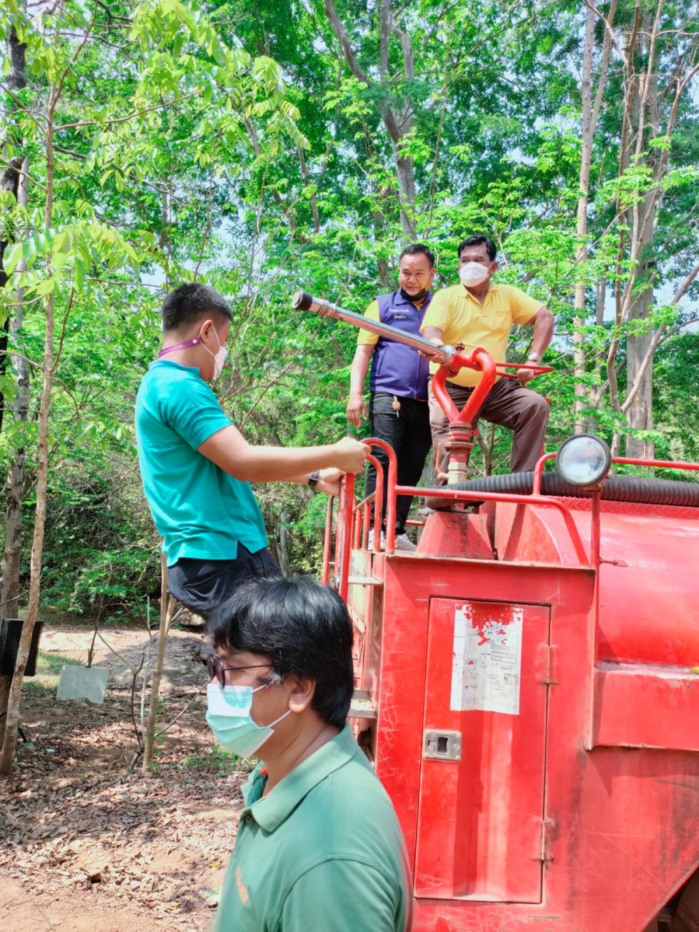 ร่วมจัดฝึกอบรมโครงการอบรมป้องกันไฟป่าประจำปี2565" ณ แก่งมะค่า(รอยเท้ามนุษย์โบราณ) ต.อุดมทรัพย์ อ.วังน้ำเขียว จ.นครราชสีมา