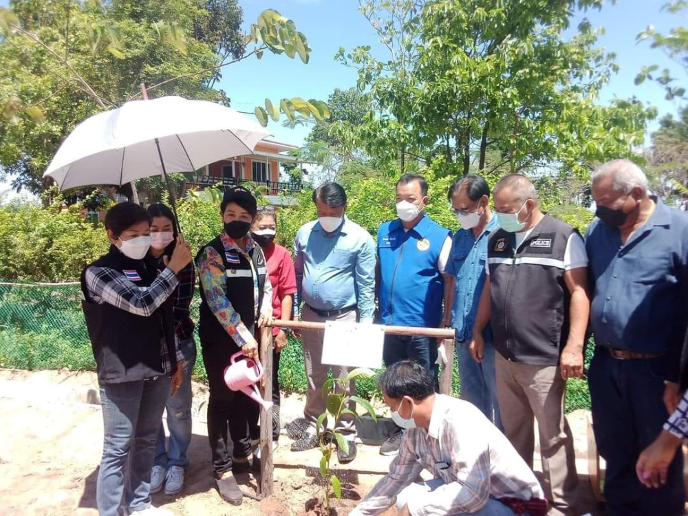 ร่วมในพิธีเปิด สถานีปฏิบัติการ (พิเศษ) ตามแนวศาสตรแห่งพระราชาฯ อนันตรลักษณมงคลแผ่นดิน"ครั้งหนึ่งในชีวิต" (ทำดีเพื่อแผ่นดิน) ณ อุดมทรัพย์วิลเลจฟาร์ม 