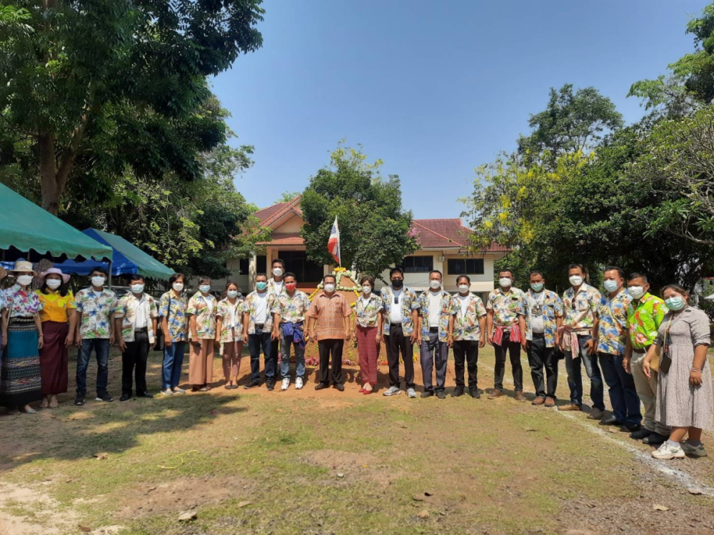 จัดงานสืบสานประเพณีวันสงกรานต์และวันผู้สูงอายุตำบลอุดมทรัพย์ ประจำปี 2565 ณ วัดศิริมังคลาราม (วัดบ้านโนนเหลื่อม)