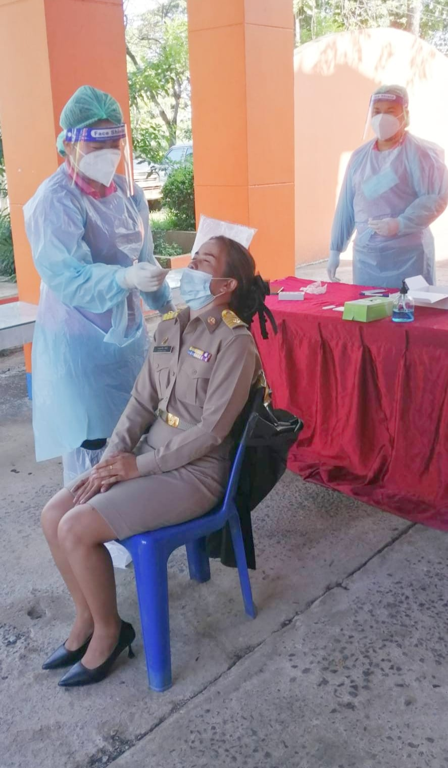 ตรวจ ATK หรือ Antigen test kit ให้แก่คณะผู้บริหารและสมาชิกสภา อบต.อุดมทรัพย์