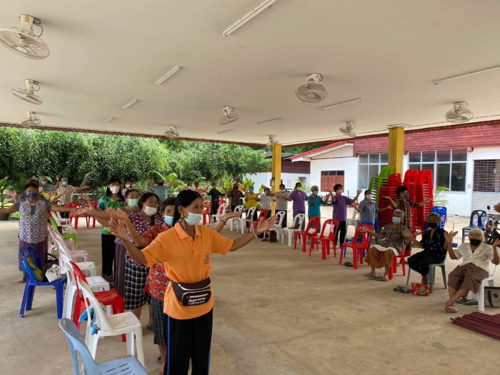 โครงการพัฒนาระบบการดูแลผู้สูงอายุและพัฒนาคุณภาพชีวิต โรงเรียนผู้สูงอายุอุดมทรัพย์บุญวัฒน์ องค์การบริหารส่วนตำบลอุดมทรัพย์ 