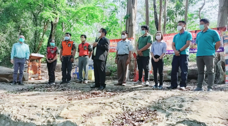 ร่วมจัดฝึกอบรมโครงการอบรมป้องกันไฟป่าประจำปี2565" ณ แก่งมะค่า(รอยเท้ามนุษย์โบราณ) ต.อุดมทรัพย์ อ.วังน้ำเขียว จ.นครราชสีมา