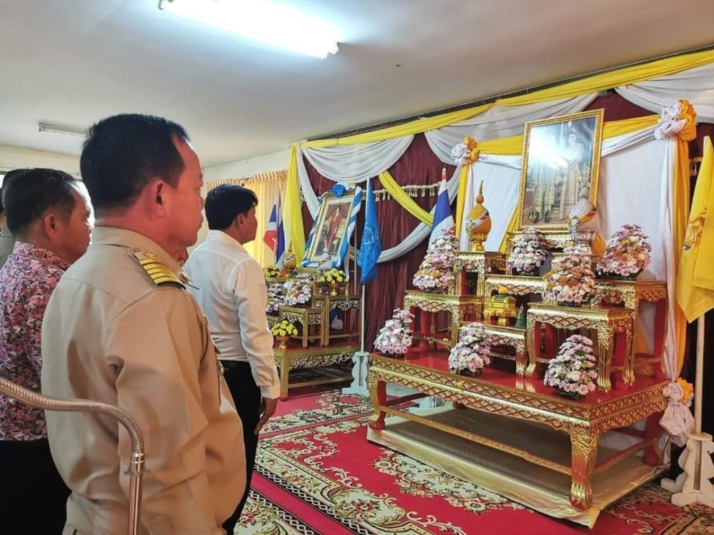 ร่วมพิธีเจริญพระพุทธมนต์เฉลิมพระเกียรติถวายพระพรชัยมงคลแด่ พระบาทสมเด็จพระเจ้าอยู่หัวฯ สมเด็จพระนางเจ้าสิริกิติ์ พระบรมราชินีนาถ พระบรมราชชนนีพันปีหลวง และสมเด็จพระนางเจ้าสุทิดา พระบรมราชินี