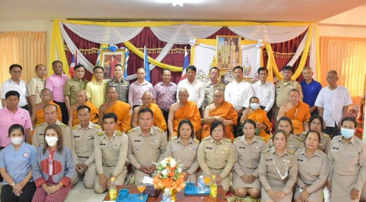 ร่วมพิธีเจริญพระพุทธมนต์เฉลิมพระเกียรติถวายพระพรชัยมงคลแด่ พระบาทสมเด็จพระเจ้าอยู่หัวฯ สมเด็จพระนางเจ้าสิริกิติ์ พระบรมราชินีนาถ พระบรมราชชนนีพันปีหลวง และสมเด็จพระนางเจ้าสุทิดา พระบรมราชินี