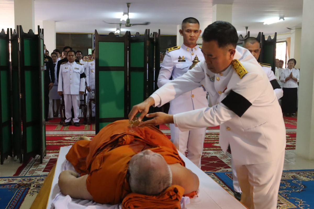 ร่วมพิธีบำเพ็ญกุศลศพพระครูประโชติสังฆกิจ (จำรัส นาคเกษม ) โชติธมฺโม อดีตรองเจ้าคณะอำเภอวังน้ำเขียว/อดีตเจ้าอาวาสวัดศิริมังคลาราม (วัดโนนเหลื่อม)