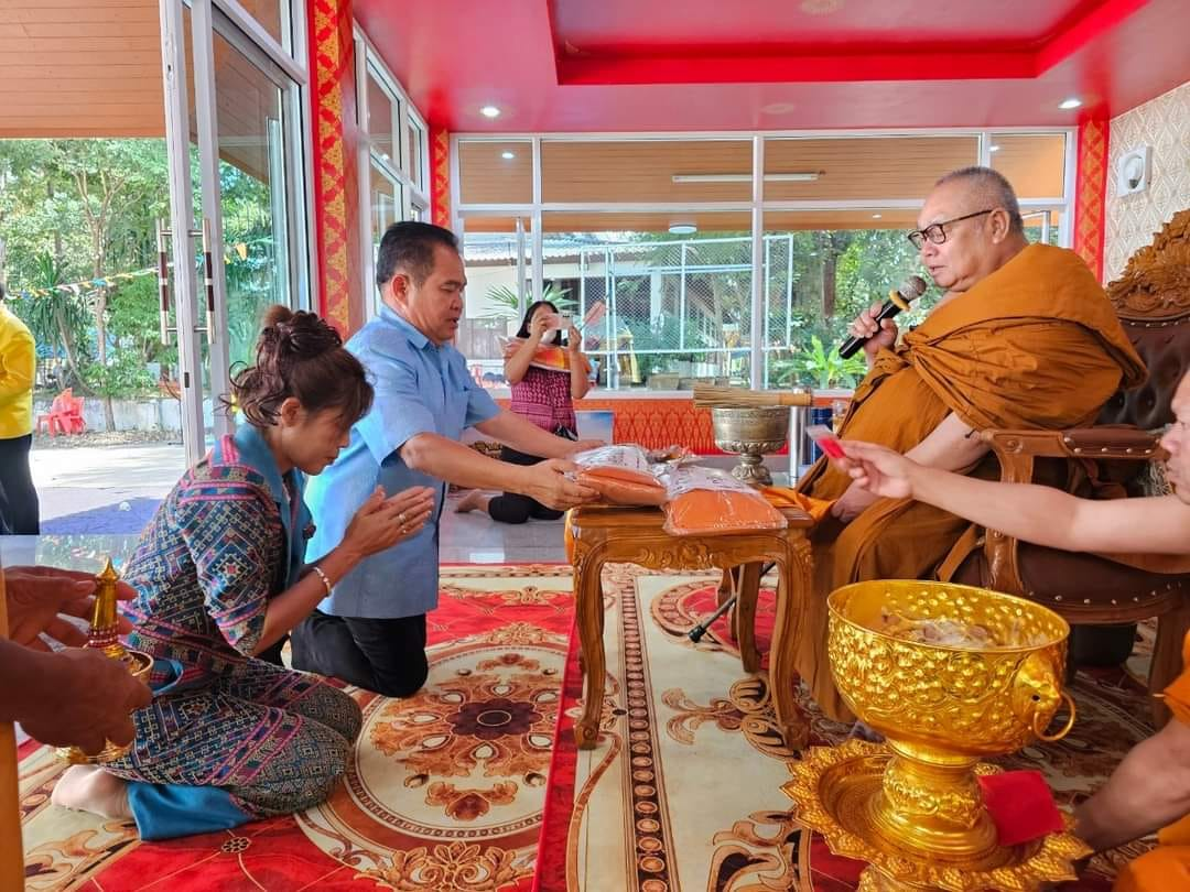 ร่วมงานบุญทอดกฐินภายในพื้นที่ตำบลอุดมทรัพย์  อำเภอวังน้ำเขียว จังหวัดนครราชสีมา