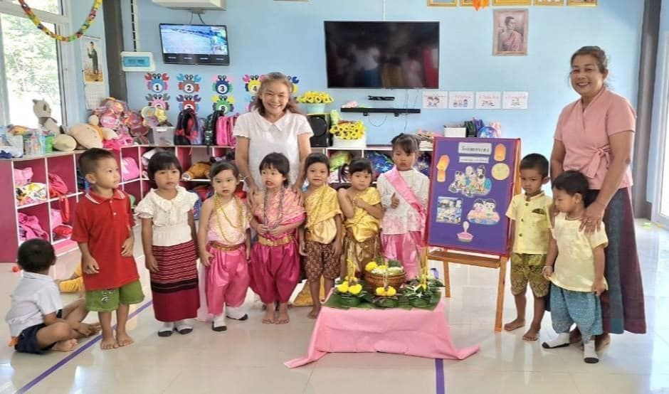 ศูนย์พัฒนาเด็กเล็กในสังกัดองค์การบริหารส่วนตำบลอุดมทรัพย์ จัดกิจกรรมสืบสานประเพณีวันลอยกระทง