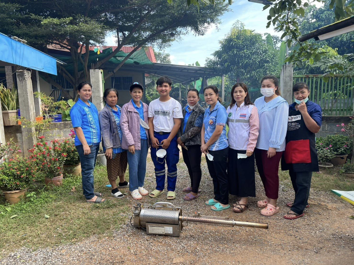 ดำเนินการฉีดพ่นหมอกควันกำจัดลูกน้ำยุงลาย บริเวณภายในหมู่บ้านวังน้ำเขียว หมู่ที่ 9