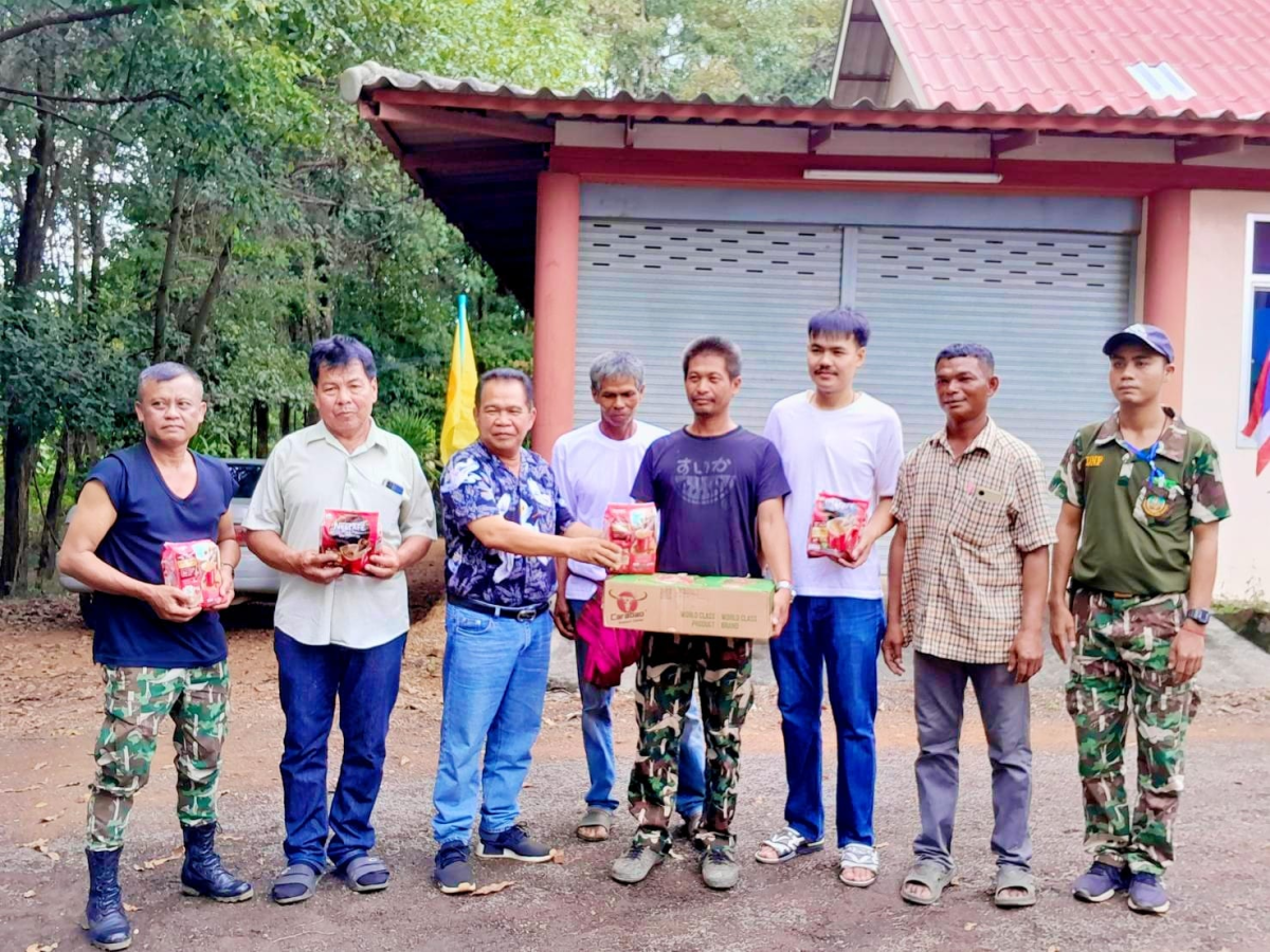 ร่วมงานทอดกฐิน ณ วัดซับพลู และวัดซับเต่าพุทธอุทยาน พร้อมทั้งได้มอบสิ่งของสนับสนุนให้กลุ่มผลักดันช้างป่า NWA บ้านซับพลู