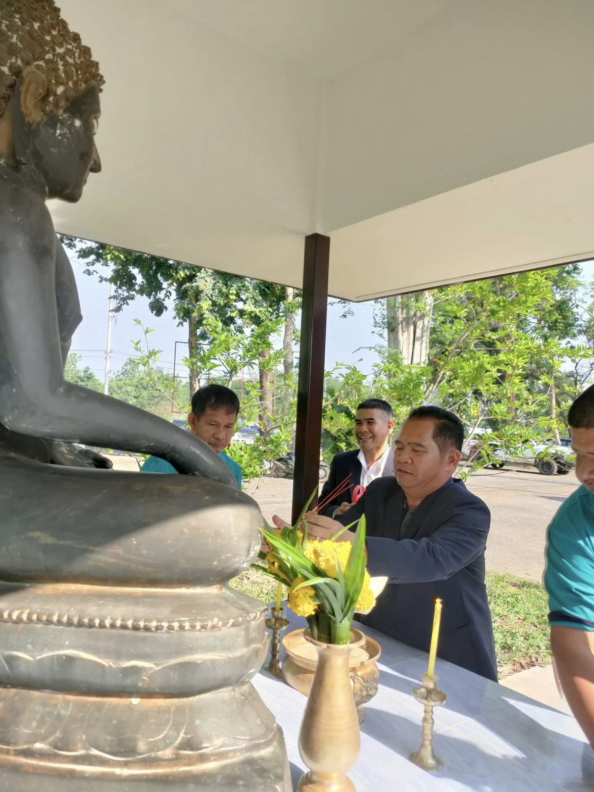 พิธีเคลื่อนย้ายองค์พระพุทธรูปประจำองค์การบริหารส่วนตำบลอุดมทรัพย์เพื่อนำไปประดิษฐานในตำแหน่งใหม่ด้านหน้าสำนักงาน 