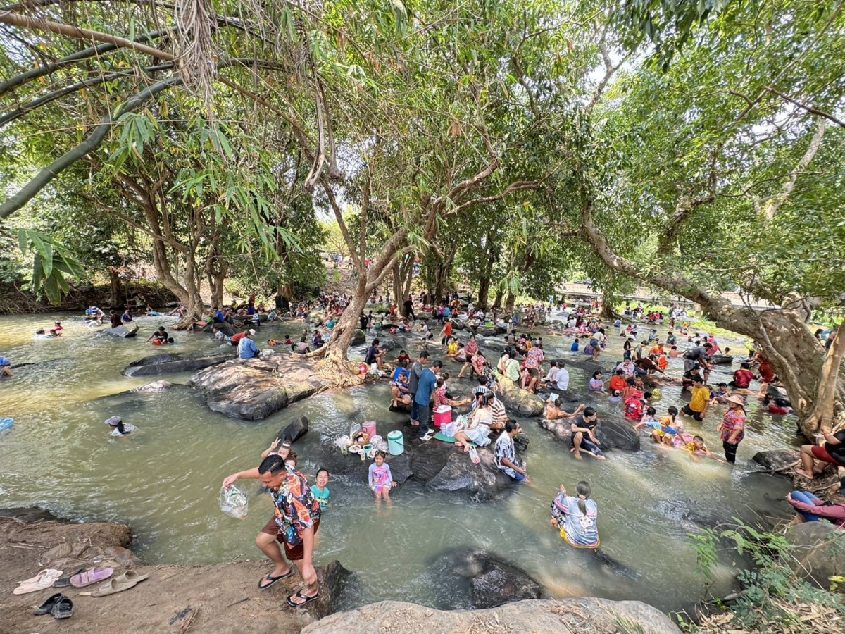 การประชุม เรื่อง การจัดการแหล่งท่องเที่ยวธารท่าลี่ ตำบลอุดมทรัพย์ อำเภอวังน้ำเขียว จังหวัดนครราชสีมา