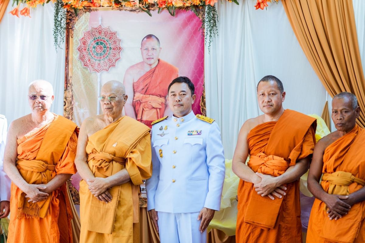 ร่วมพิธีต้อนรับพระครูสัญญาบัตร พัดยศ และผ้าไตร พระราชทาน พระครูอุดมปัญญาวัตร เจ้าคณะตำบลอุดมทรัพย์ เขต 2 เจ้าอาวาสวัดห้วยพรหม (รักษาการเจ้าอาวาสวัดศิริมังคลาราม)