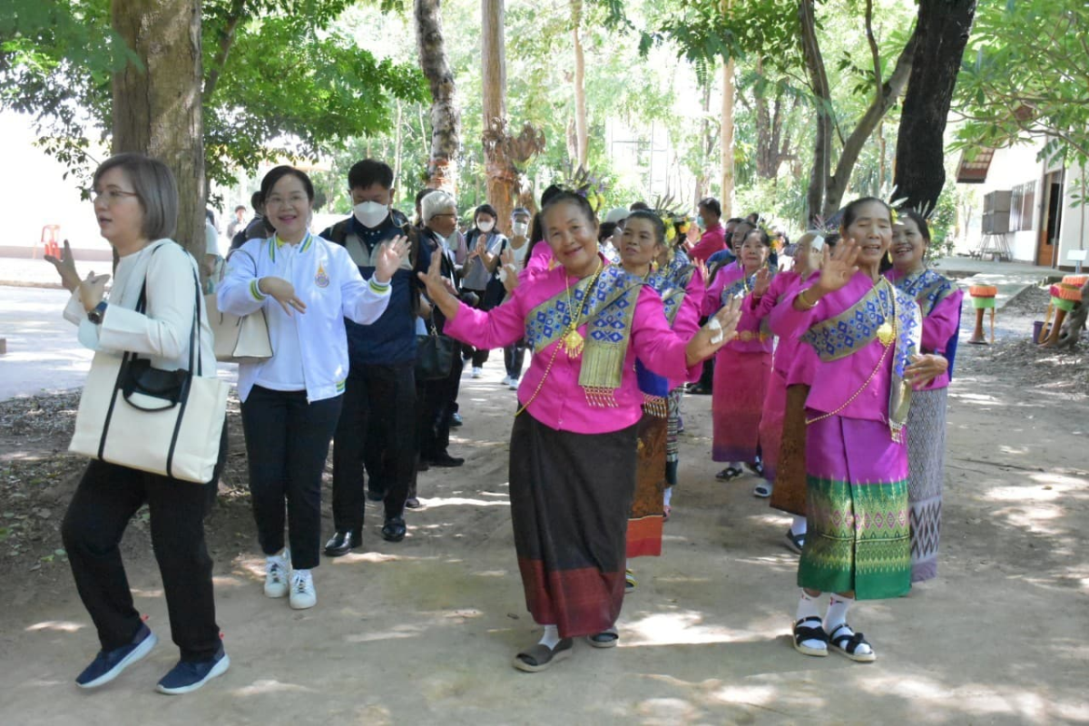 ร่วมประชุมแลกเปลี่ยนเรียนรู้การดำเนินงานดูแลผู้ป่วยจิตเวชในชุมชน ณ วัดห้วยพรหม