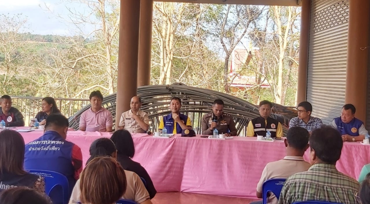 ร่วมประชุมรับฟังการชี้แจงการดำเนินการป้องกันและแก้ไขปัญหาไฟป่า หมอกควัน และฝุ่นละอองขนาดเล็ก (PM2.5) ณ ศาลาวัดซับพลู