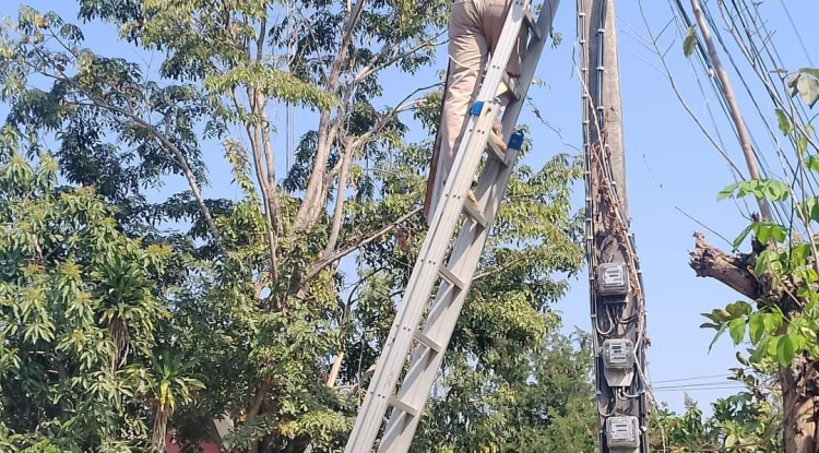 ตรวจสอบ/แก้ไขปรับปรุงและซ่อมแซมไฟฟ้าส่องสว่างภายในหมู่บ้านโนนเหลื่อม หมู่ที่ 2 