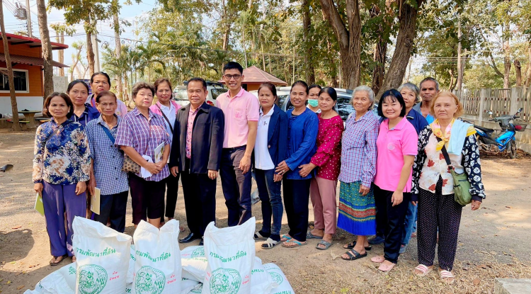 ร่วมอบรมในโครงการปลูกถั่ว ณ ศูนย์การศึกษานอกระบบและการศึกษาตามอัธยาศัยตำบลอุดมทรัพย์ 