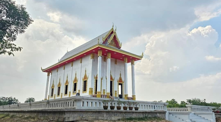 วัดห้วยพรหม (สรีระหลวงปู่แดง กตปุญฺโญ)