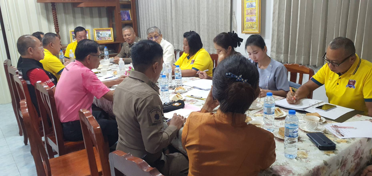 ร่วมการประชุมคณะกรรมการตรวจสอบและติดตามการบริหารงานสถานีตำรวจภูธรอุดมทรัพย์ (กต.ตร.สภ.อุดมทรัพย์) ณ สำนักแก่นเพชร(บ้านพักนายบุญญฤทธิ์ ปั่นกิ่ง นายกพุทธสมาคมอำเภอวังน้ำเขียว)