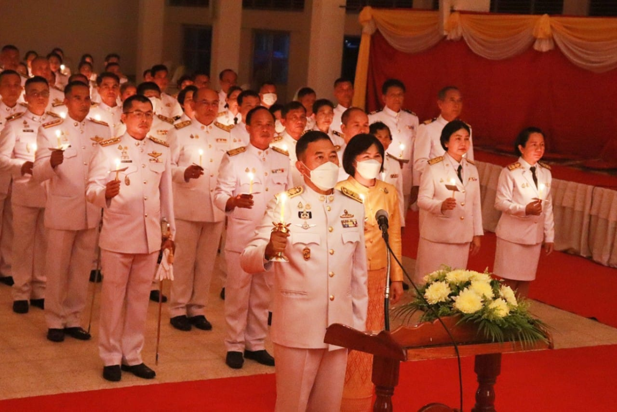 ร่วมกิจกรรมเฉลิมพระเกียรติพระบาทสมเด็จพระเจ้าอยู่หัว เนื่องในโอกาสพระราชพิธีมหามงคลเฉลิมพระชนมพรรษา 6 รอบ 72 พรรษา ณ หอประชุมอำเภอวังน้ำเขียว 