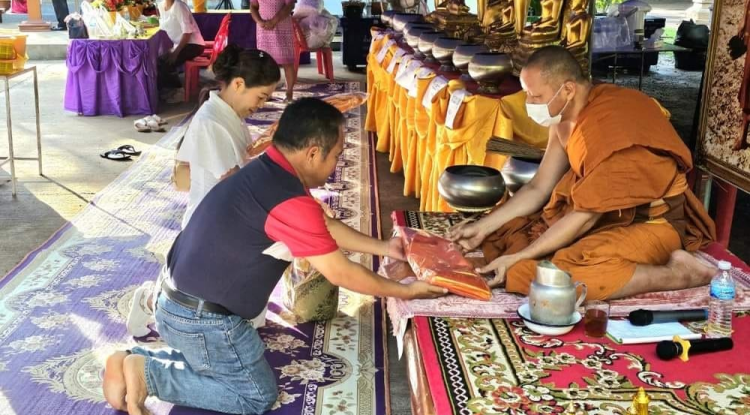 ร่วมทำบุญใส่บาตรงานเข้าปริวาสกรรมปฏิบัติธรรมรำลึกคุณหลวงพ่อพระครูประโชติสังฆกิจ (ระหว่างวันที่ 29 มิถุนายน ถึง 8 กรกฎาคม 2567) ณ วัดห้วยพรหม