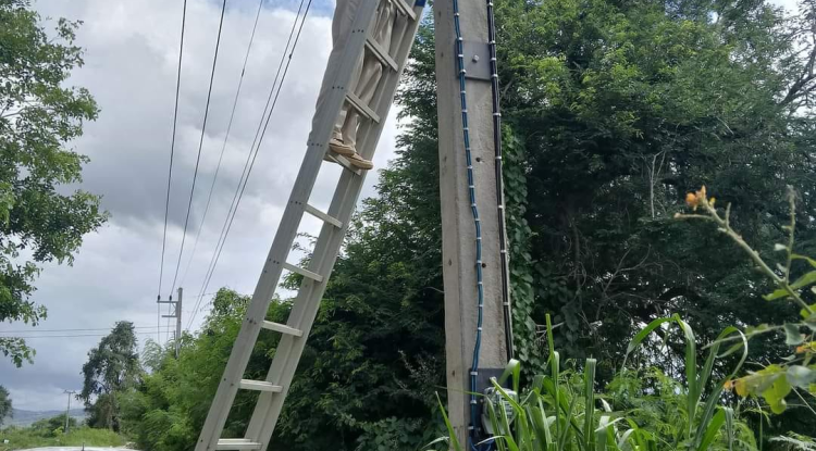 ดำเนินการตรวจสอบแก้ไข และซ่อมแซมไฟฟ้าส่องสว่างภายในหมู่บ้านบ้านอุดมทรัพย์พัฒนา หมู่ที่ 17
