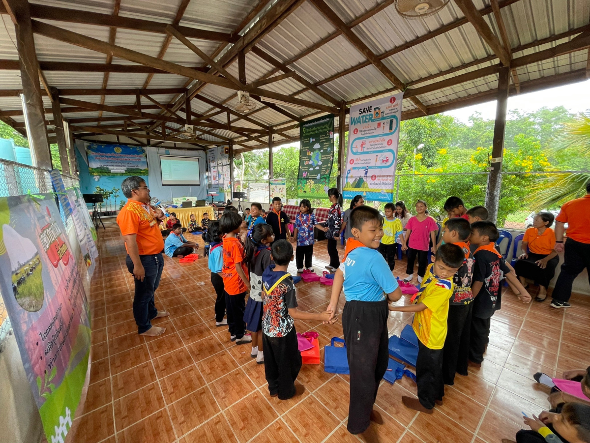 ประธานเปิดและร่วมกิจกรรมในโครงการส่งเสริม อนุรักษ์ ฟื้นฟูทรัพยากรธรรมชาติและสิ่งเเวดล้อม แหล่งท่องเที่ยว และปรับปรุงภูมิทัศน์ในพื้นที่ตำบลอุดมทรัพย์ ประจำปีงบประมาณ พ.ศ.2567 ณ โรงเรียนบ้านซับเต่า