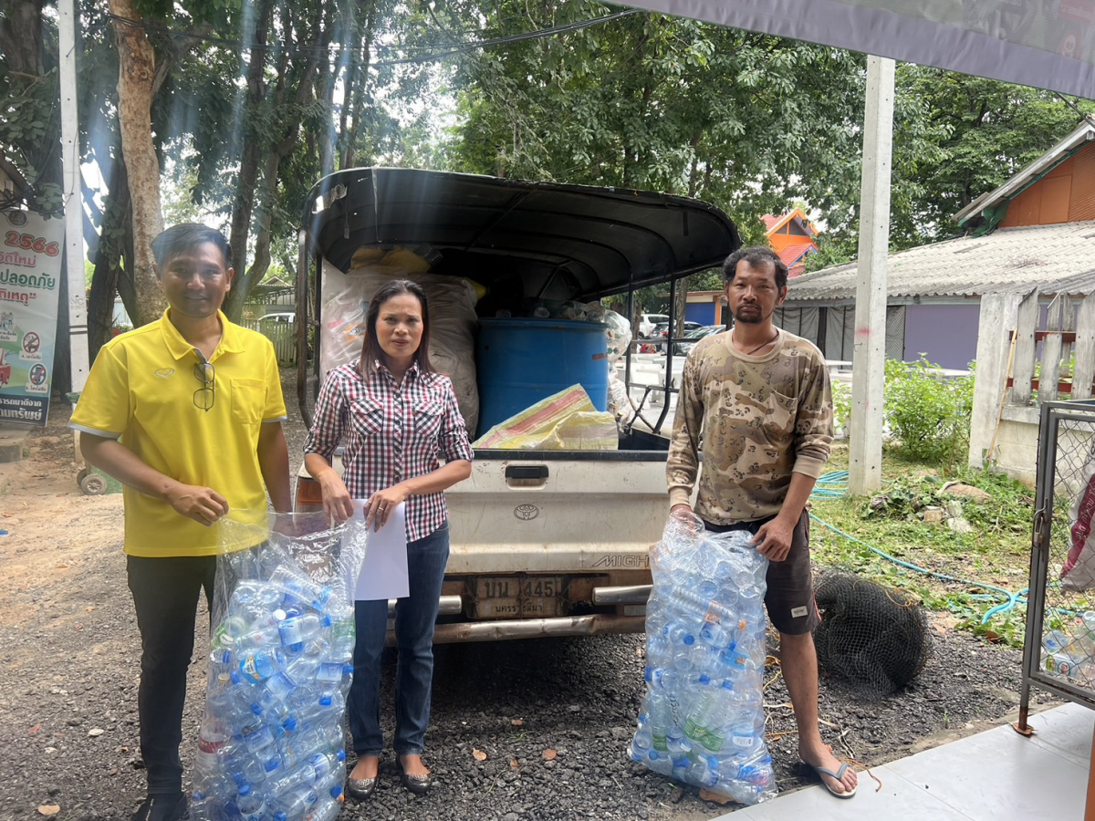 โครงการจัดตั้งธนาคารขยะ "Recyclable waste Bank"