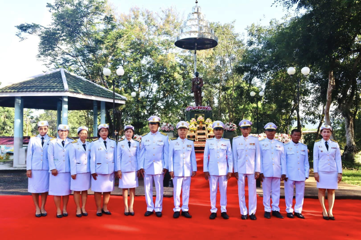 ร่วมกิจกรรมน้อมรำลึกในพระมหากรุณาธิคุณพระบาทสมเด็จพระจุลจอมเกล้าเจ้าอยู่หัว ในวันปิยมหาราช