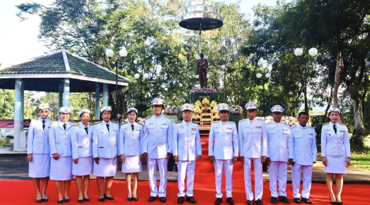 ร่วมกิจกรรมน้อมรำลึกในพระมหากรุณาธิคุณพระบาทสมเด็จพระจุลจอมเกล้าเจ้าอยู่หัว ในวันปิยมหาราช