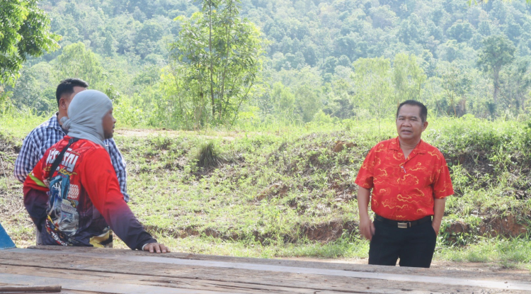 ลงพื้นที่ตรวจเยี่ยมความก้าวหน้าโครงการจ้างเหมาตั้งหอเฝ้าระวังสัตว์ป่า ต.อุดมทรัพย์ อ.วังน้ำเขียว จ.นครราชสีมา