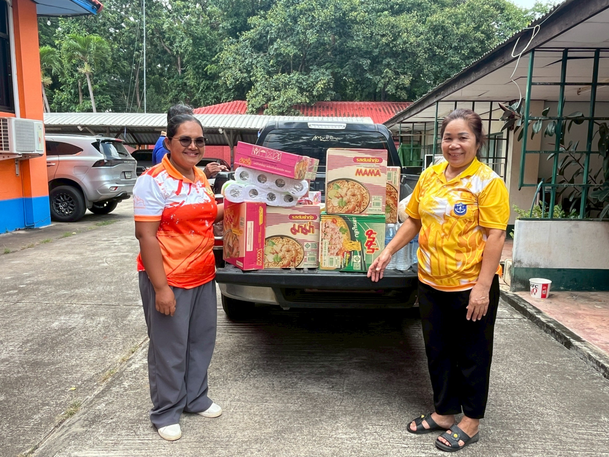 กิจกรรมมอบเครื่องอุปโภคบริโภค เพื่อสนับสนุนนการปฏิบัติงานของเจ้าหน้าที่ และสร้างขวัญกำลังใจให้กับพี่น้องประชาชนที่อาศัยอยู่ในเขตชายแดนไทย-กัมพูชา