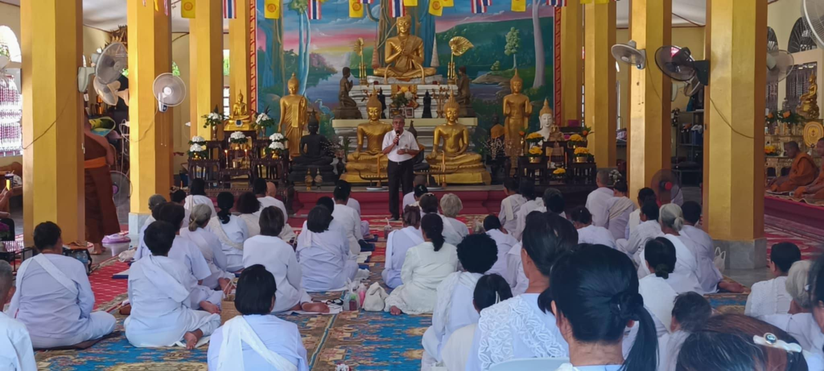 โครงการปฏิบัติธรรมอุโบสถศีลสัญจรตำบลอุดมทรัพย์ ประจำปี 2568 วัดคำช้อย(บะใหญ่)