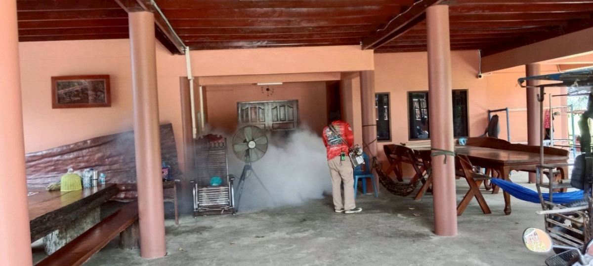 กิจกรรมฉีดพ่นหมอกควันกำจัดลูกน้ำยุงลาย ครั้งที่ 1 บริเวณภายในหมู่บ้านโนนค่าง หมู่ที่7