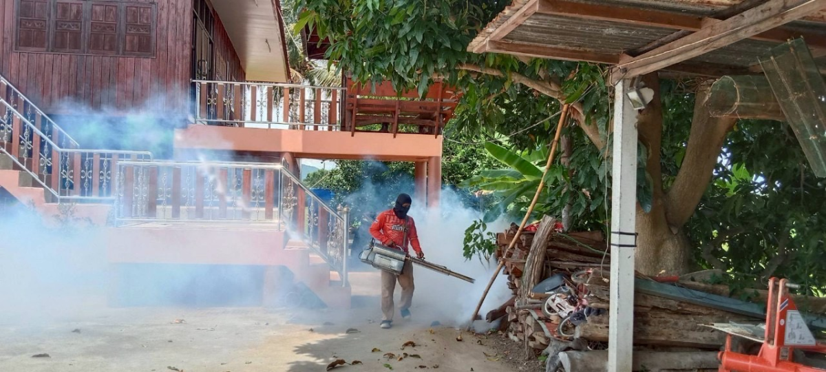 กิจกรรมฉีดพ่นหมอกควันกำจัดลูกน้ำยุงลาย ครั้งที่ 1 บริเวณภายในหมู่บ้านโนนค่าง หมู่ที่7