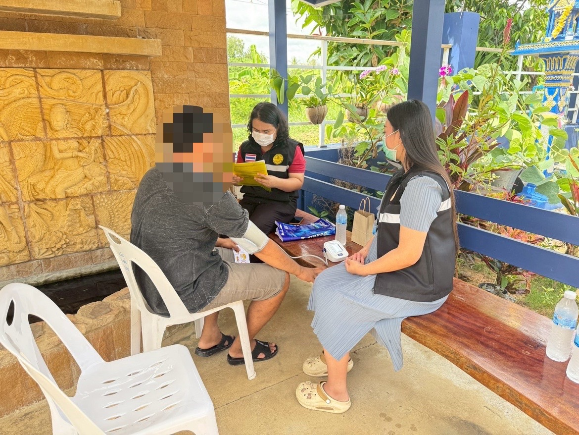 ลงพื้นที่ดำเนินการช่วยเหลือด้านสาธารณสุขและสุขภาพ ภายในตำบลอุดมทรัพย์