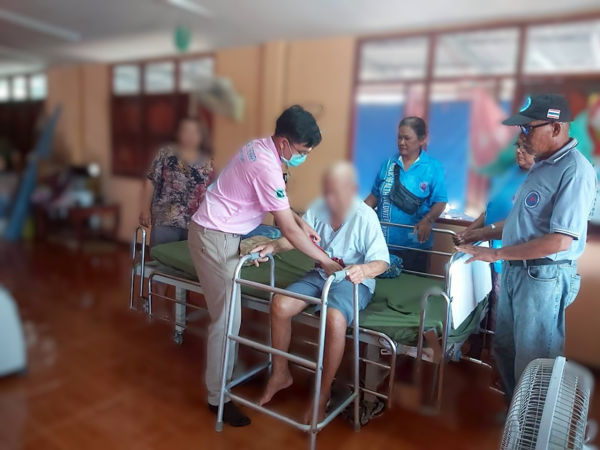 โครงการเยี่ยมบ้านผู้สูงอายุ ผู้พิการและผู้ป่วย IMC ของ อบต อุดมทรัพย์