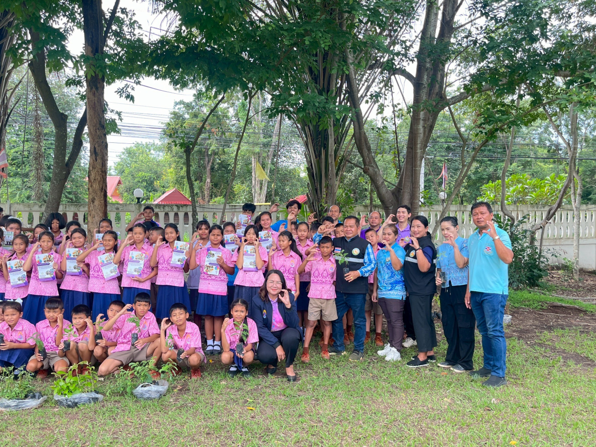 โครงการสนับสนุนเครือข่าย อพ.สร ด้านความเป็นกลางคาร์บอน และการปรับตัวต่อการเปลี่ยนแปลงสภาพภูมิอากาศ ภายได้โครงการอนุรักษ์พันธุกรรมพืชอันเนื่องมาจากพระราชดำริ สมเด็จพระเทพรัตนรายสุดาฯ สยามบรมราชกุมารี