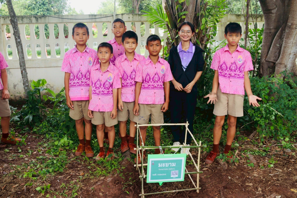 โครงการสนับสนุนเครือข่าย อพ.สร ด้านความเป็นกลางคาร์บอน และการปรับตัวต่อการเปลี่ยนแปลงสภาพภูมิอากาศ ภายได้โครงการอนุรักษ์พันธุกรรมพืชอันเนื่องมาจากพระราชดำริ สมเด็จพระเทพรัตนรายสุดาฯ สยามบรมราชกุมารี