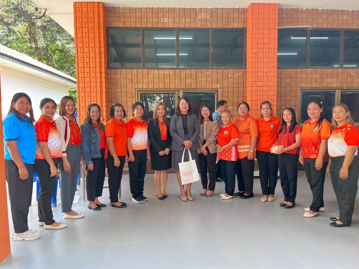 โครงการศึกษาดูงานทางการศึกษา บุคลากรและผู้ที่เกี่ยวข้องกับการพัฒนาศูนย์พัฒนาเด็กเล็กในเขตตำบลอุดมทรัพย์ ประจำปี 2568