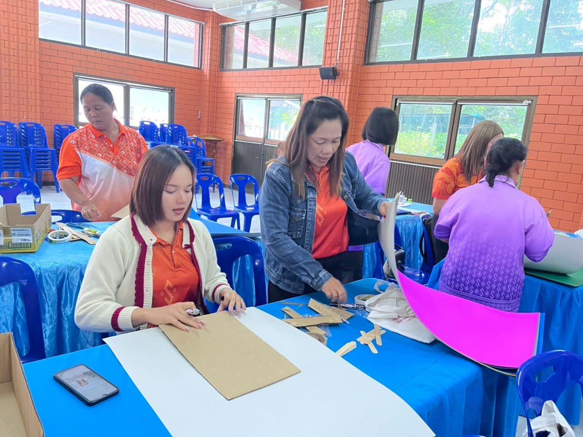 โครงการศึกษาดูงานทางการศึกษา บุคลากรและผู้ที่เกี่ยวข้องกับการพัฒนาศูนย์พัฒนาเด็กเล็กในเขตตำบลอุดมทรัพย์ ประจำปี 2568