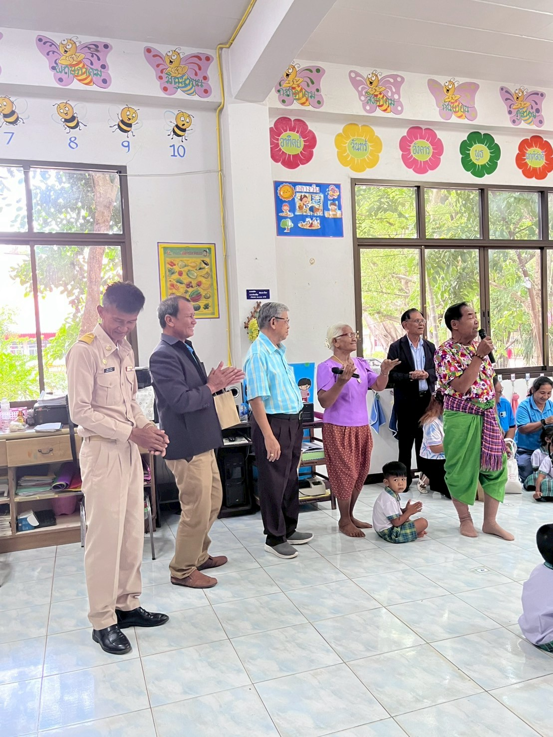 โครงการศึกษาดูงานทางการศึกษา บุคลากรและผู้ที่เกี่ยวข้องกับการพัฒนาศูนย์พัฒนาเด็กเล็กในเขตตำบลอุดมทรัพย์ ประจำปี 2568