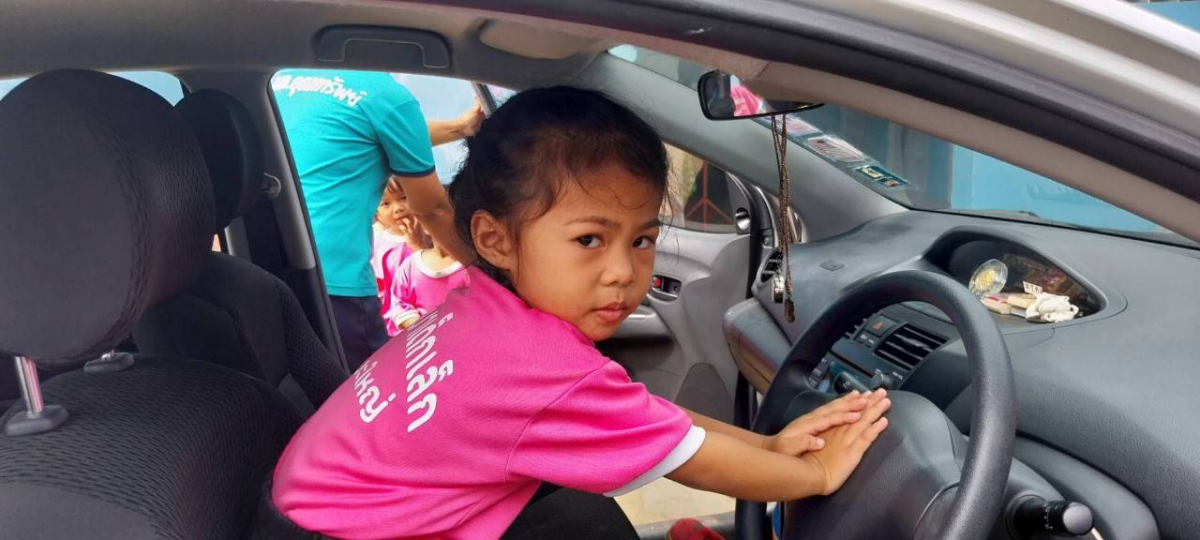 โครงการส่งเสริมการเรียนรู้ในเด็กปฐมวัย ให้รู้วิธีการเอาตัวรอดเมื่อติดอยู่ในรถยนต์