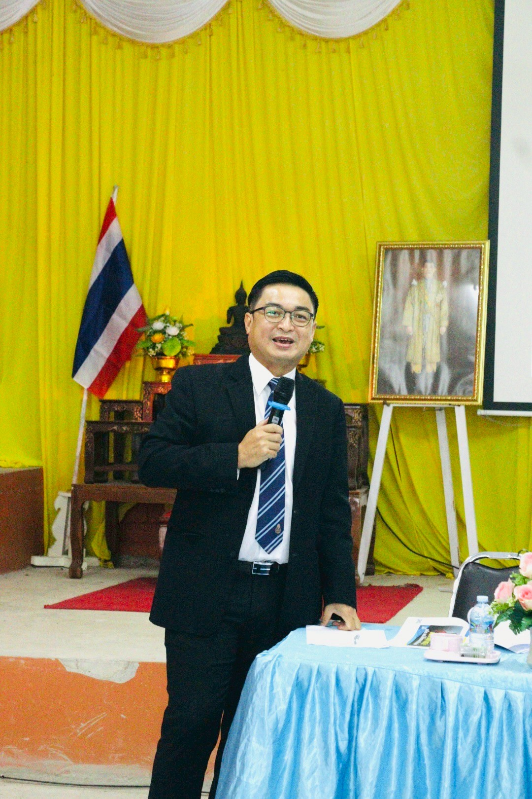 โครงการอบรมให้ความรู้การป้องกันและแก้ไขปัญหาทุจริตคอรัปชั่นโดยยึดหลักความโปร่งใสขึ้น 