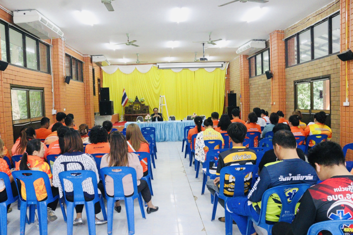 ประชุม คณะผู้บริหาร หัวหน้าส่วนราชการ พนักงานส่วนตำบล ลูกจ้างประจำ พนักงานจ้าง องค์การบริหารส่วนตำบลอุดมทรัพย์ประจำเดือนตุลาคม 2568